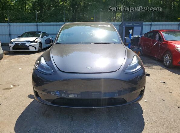 7SAYGDEE3SA356280 2025 TESLA MODEL Gray Դիմացի տեսք