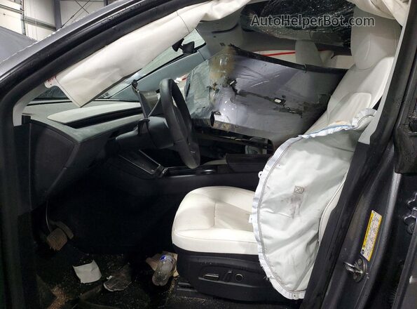 7SAYGDEE3TF325261 2026 TESLA MODEL Серебряный Вид салона спереди