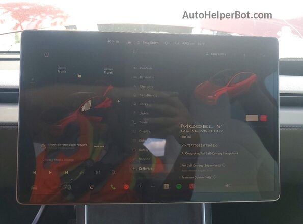 7SAYGDEE3TF567533 2026 TESLA MODEL Red Սարքավորումների վահանակի տեսք
