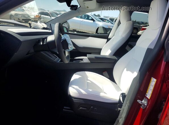7SAYGDEE3TF567533 2026 TESLA MODEL Red Սալոնի դիմացի տեսք