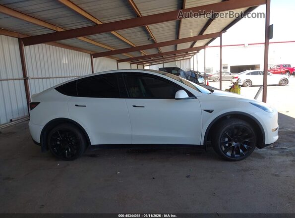7SAYGDEE4NF402996 2022 TESLA MODEL Y Белый Вид щитка приборов
