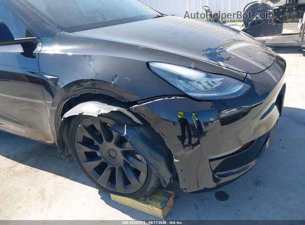 7SAYGDEE4PA074415 2023 TESLA MODEL Y Черный Вид спереди