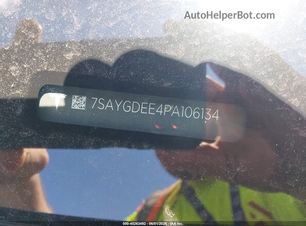 7SAYGDEE4PA106134 2023 TESLA MODEL Y Серый 