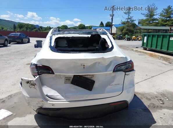 7SAYGDEE4PA107607 2023 TESLA MODEL Y White Панорамний вид салону 360°