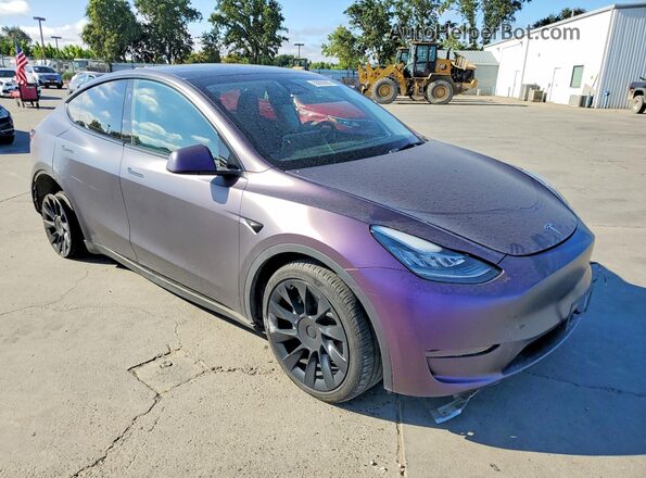 7SAYGDEE4PA158198 2023 TESLA MODEL Фиолетовый Передняя правая четверть
