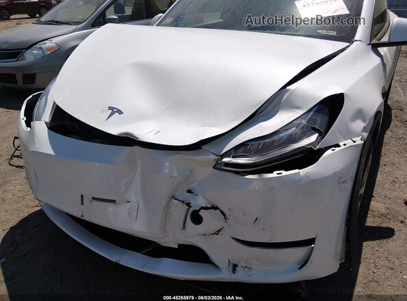 7SAYGDEE4PF615014 2023 TESLA MODEL Y White Vista frontal