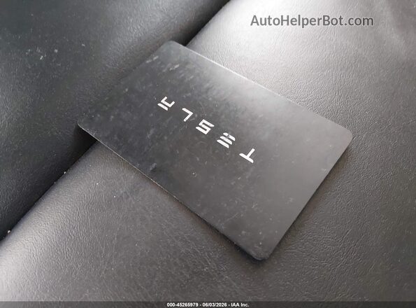 7SAYGDEE4PF615014 2023 TESLA MODEL Y White Vista del salpicadero