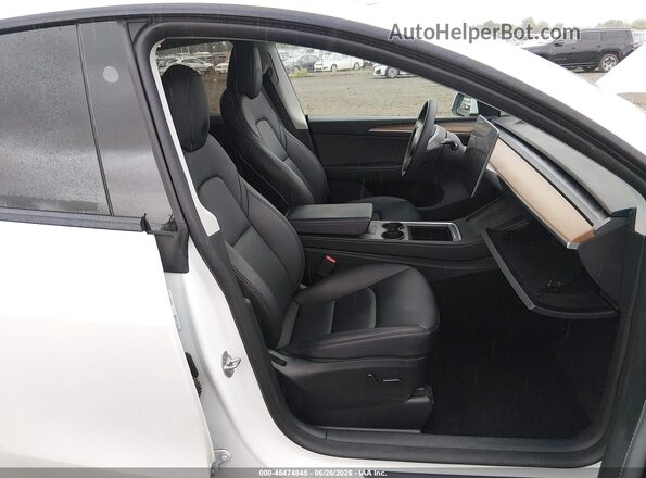 7SAYGDEE4PF808327 2023 TESLA MODEL Y White Front interior view