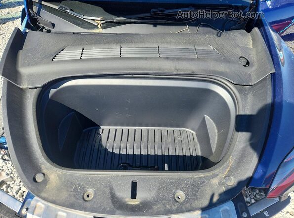 7SAYGDEE4RA219259 2024 TESLA MODEL Blue Rear interior view