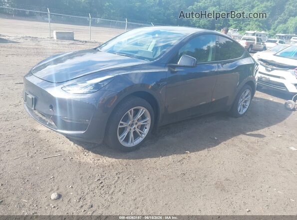 7SAYGDEE4RA274441 2024 TESLA MODEL Y Gray Front left
