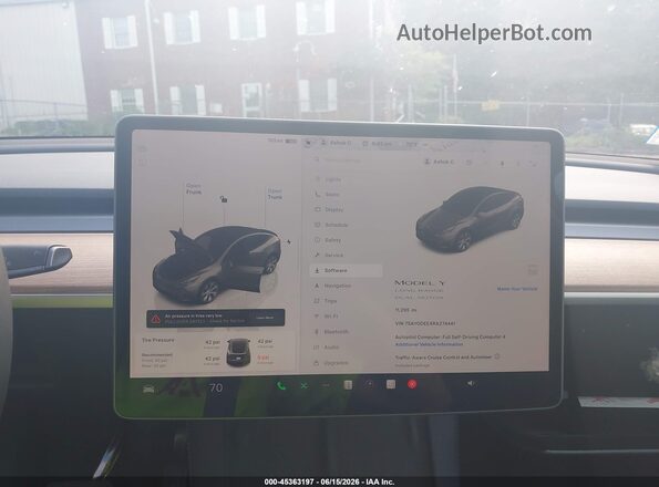 7SAYGDEE4RA274441 2024 TESLA MODEL Y Gray 