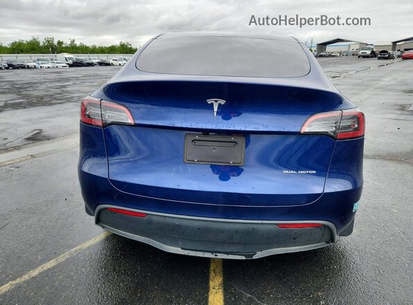 7SAYGDEE4SF275808 2025 TESLA MODEL Blue Հետևի տեսք