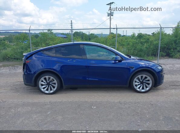 7SAYGDEE4TF392600 2026 TESLA MODEL Y Blue Rear interior view