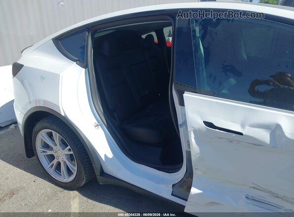 7SAYGDEE5NF332330 2022 TESLA MODEL Y Белый 