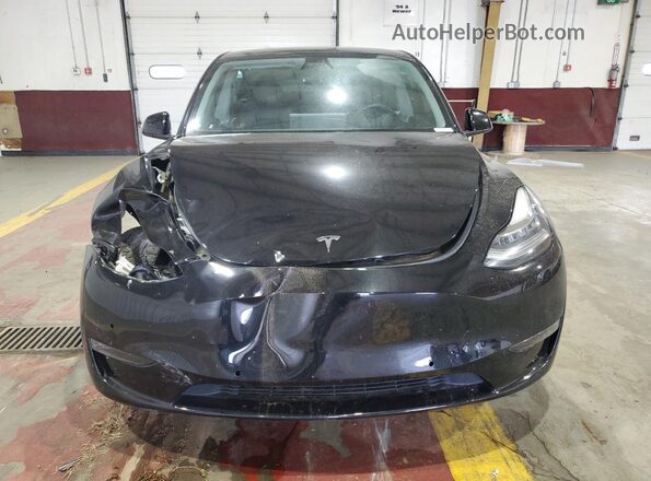 7SAYGDEE5NF384993 2022 TESLA MODEL Black Вид спереду