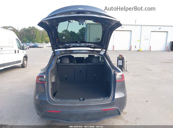 7SAYGDEE5NF398442 2022 TESLA MODEL Y Gray Vista del salpicadero