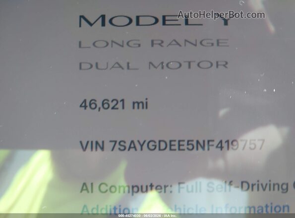 7SAYGDEE5NF419757 2022 TESLA MODEL Y Красный Панорамный вид салона 360°