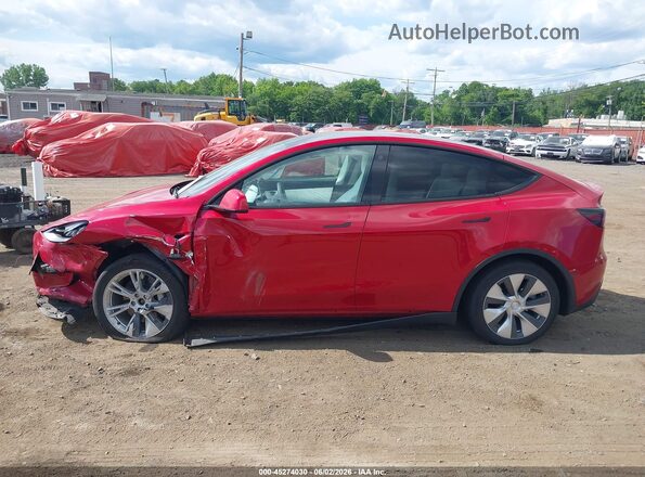 7SAYGDEE5NF419757 2022 TESLA MODEL Y Красный Вид задней части салона