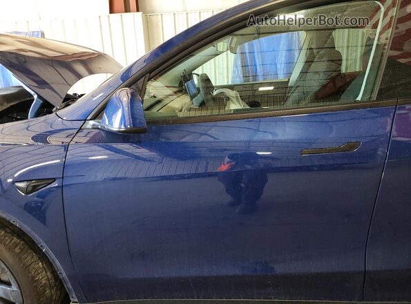 7SAYGDEE5NF441578 2022 TESLA MODEL Blue Vista interior delantera