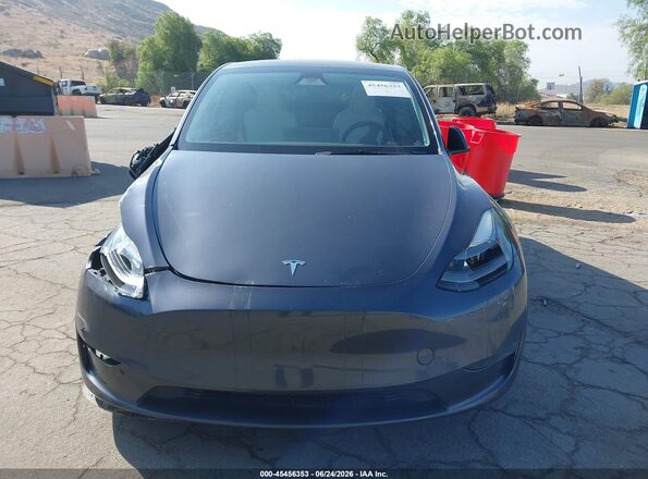 7SAYGDEE5PA161157 2023 TESLA MODEL Y Gray Vista interior trasera