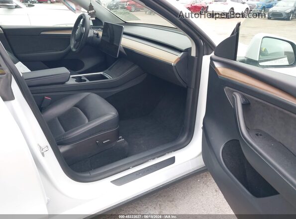7SAYGDEE5PF607665 2023 TESLA MODEL Y White Սալոնի դիմացի տեսք