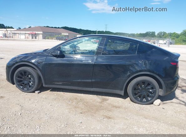 7SAYGDEE5PF802147 2023 TESLA MODEL Y Черный Вид задней части салона