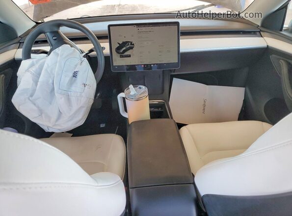 7SAYGDEE5PF879892 2023 TESLA MODEL Gray Dashboard view