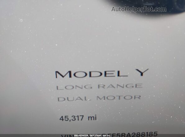 7SAYGDEE5RA288185 2024 TESLA MODEL Y Gray Հետևի նստատեղերի տեսք