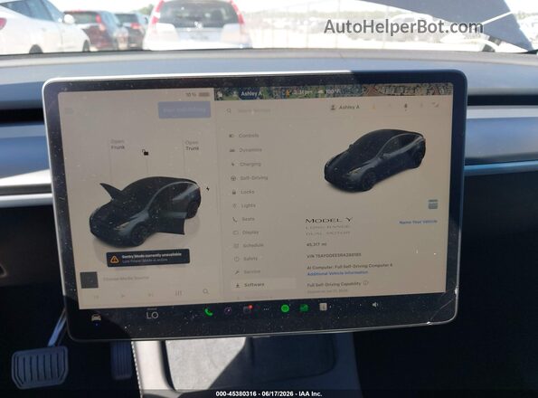 7SAYGDEE5RA288185 2024 TESLA MODEL Y Gray 