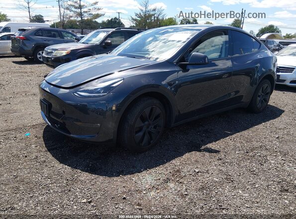 7SAYGDEE5RF170365 2024 TESLA MODEL Y Black Front left