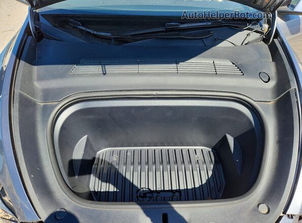 7SAYGDEE5SA359052 2025 TESLA MODEL Gray Engine compartment view