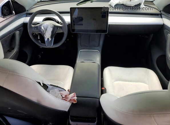 7SAYGDEE5SA360332 2025 TESLA MODEL Charcoal Dashboard view