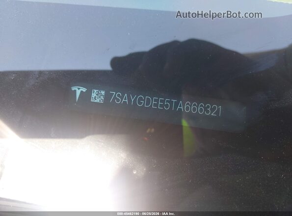 7SAYGDEE5TA666321 2026 TESLA MODEL Y Black Widok komory silnika