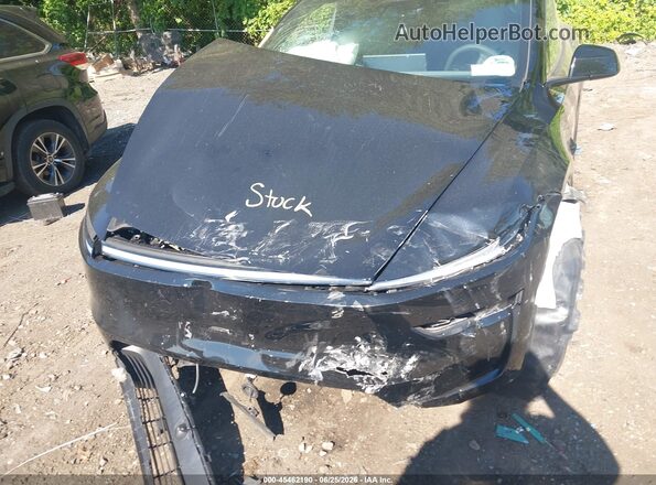 7SAYGDEE5TA666321 2026 TESLA MODEL Y Black Widok z przodu