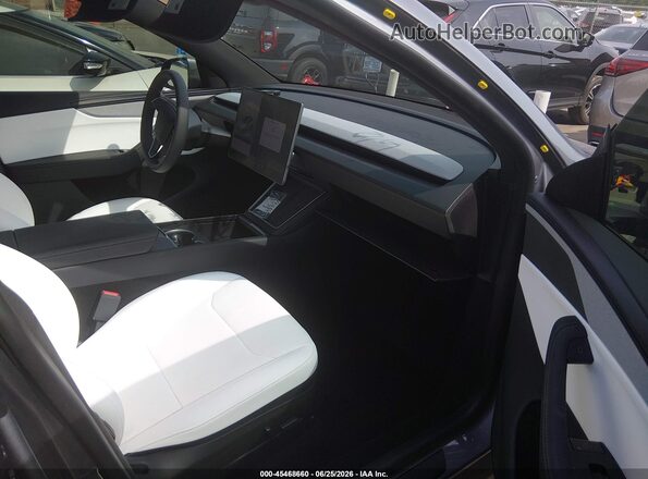 7SAYGDEE5TA669929 2026 TESLA MODEL Y Gray Սալոնի դիմացի տեսք