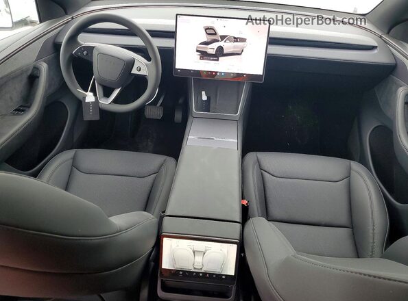 7SAYGDEE5TA671101 2026 TESLA MODEL White Առջևի վահանակի տեսք