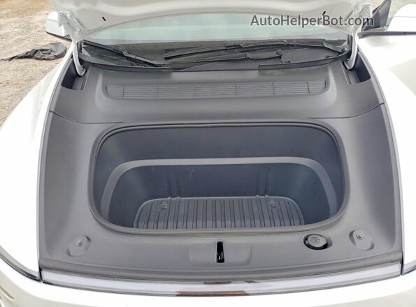 7SAYGDEE5TA671101 2026 TESLA MODEL White Շարժիչի բաժամունքի տեսք
