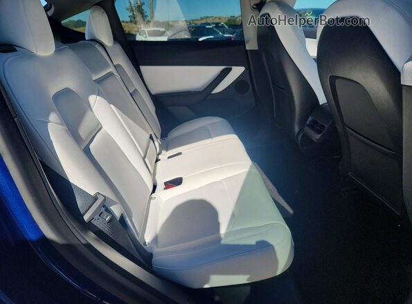 7SAYGDEE6NF401994 2022 TESLA MODEL Синий Вид задней части салона