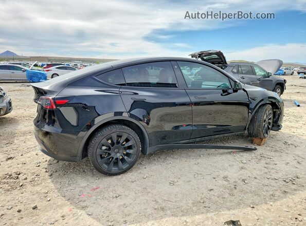 7SAYGDEE6NF447826 2022 TESLA OTHER Черный Задняя правая четверть