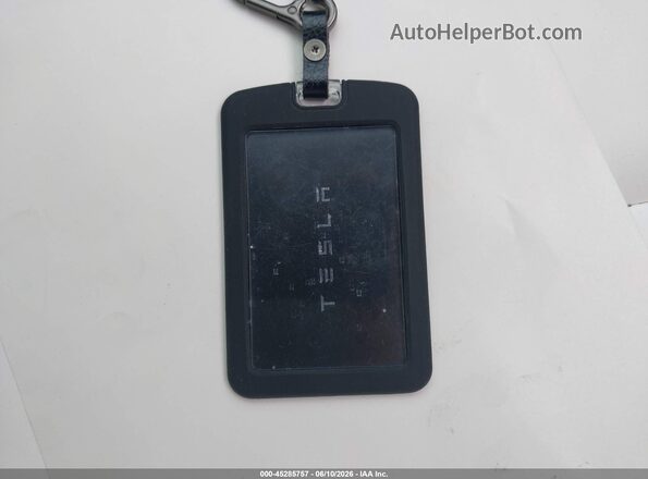 7SAYGDEE6NF532651 2022 TESLA MODEL Y White Vista del salpicadero