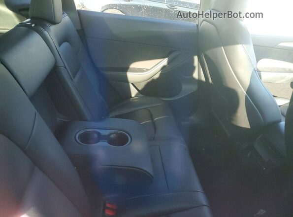 7SAYGDEE6PA058586 2023 TESLA MODEL Black Հետևի նստատեղերի տեսք