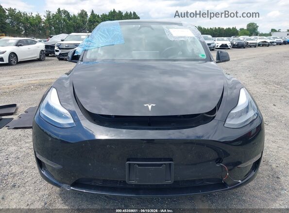 7SAYGDEE6PA171700 2023 TESLA MODEL Y Black Vista del cuadro de instrumentos