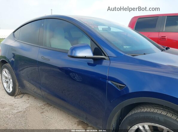 7SAYGDEE6PF604595 2023 TESLA MODEL Y Blue Widok wnętrza 360 stopni
