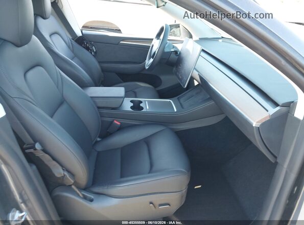 7SAYGDEE6PF797668 2023 TESLA MODEL Y Gray Սալոնի դիմացի տեսք