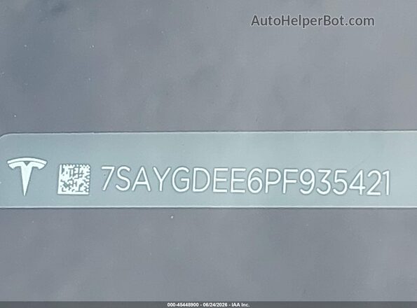 7SAYGDEE6PF935421 2023 TESLA MODEL Y White ძრავის განყოფილების ხედი