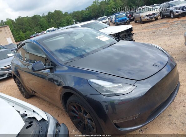 7SAYGDEE6RA222762 2024 TESLA MODEL Y Gray წინა პანელის ხედი