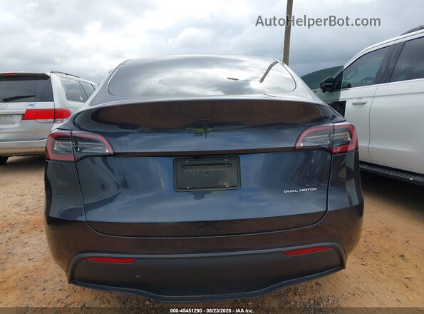 7SAYGDEE6RA222762 2024 TESLA MODEL Y Gray სალონის 360-გრადუსიანი ხედი