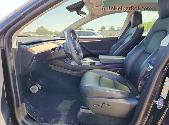 7SAYGDEE6RA227220 2024 TESLA MODEL Black წინა სალონის ხედი
