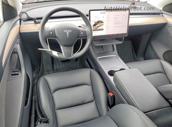 7SAYGDEE6RA273629 2024 TESLA MODEL Red Առջևի վահանակի տեսք