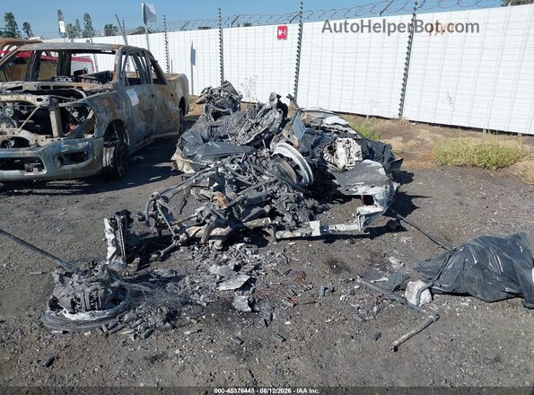 7SAYGDEE6RF072459 2024 TESLA MODEL Y Серый Вид задней части салона